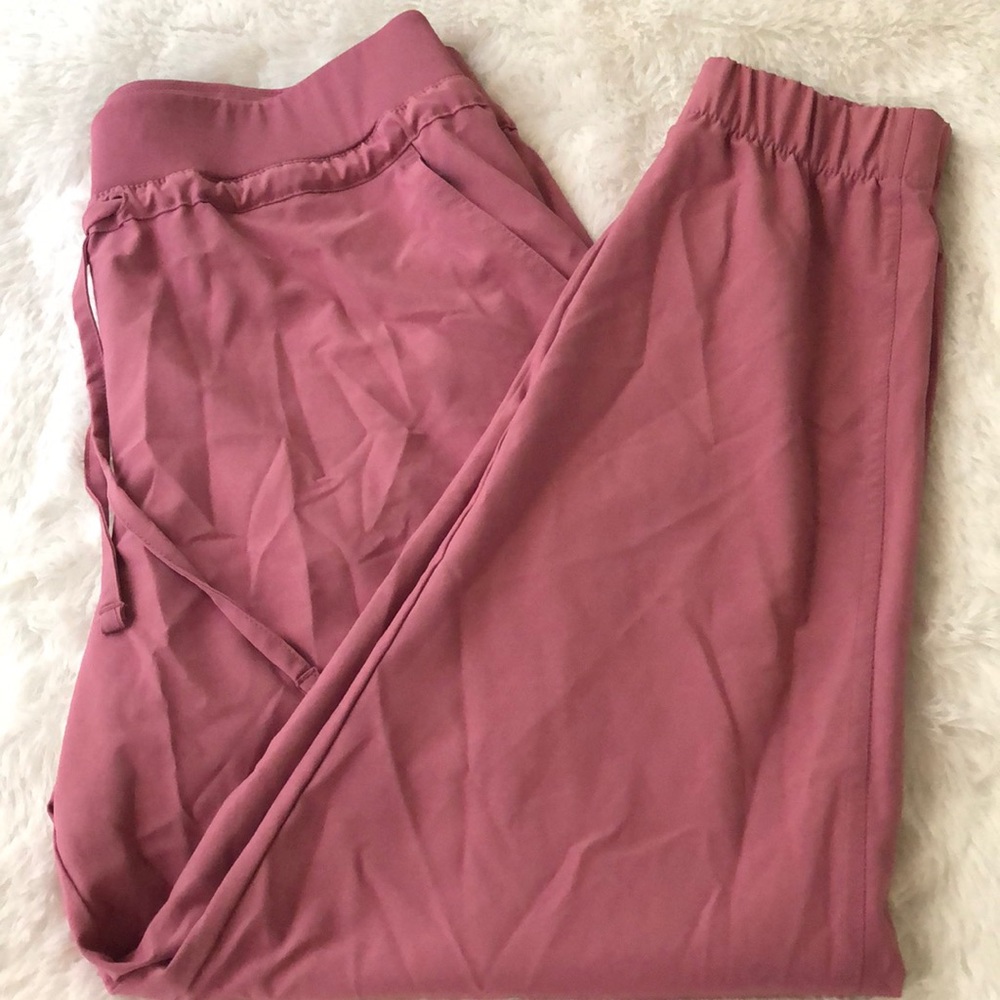 Cobble Lane Joggers Medium